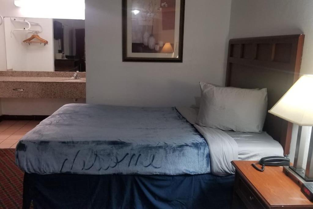 Hotel 2 Queen Beds Hotel Room 226 Booking Stillwater Eksteriør billede